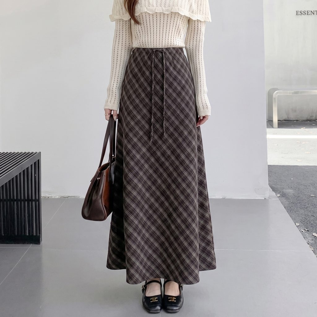 2026 Autumn Winter Plaid Midi Skirt Loose Slimming High Waist Straight H-Line Women's Commuter Skirt